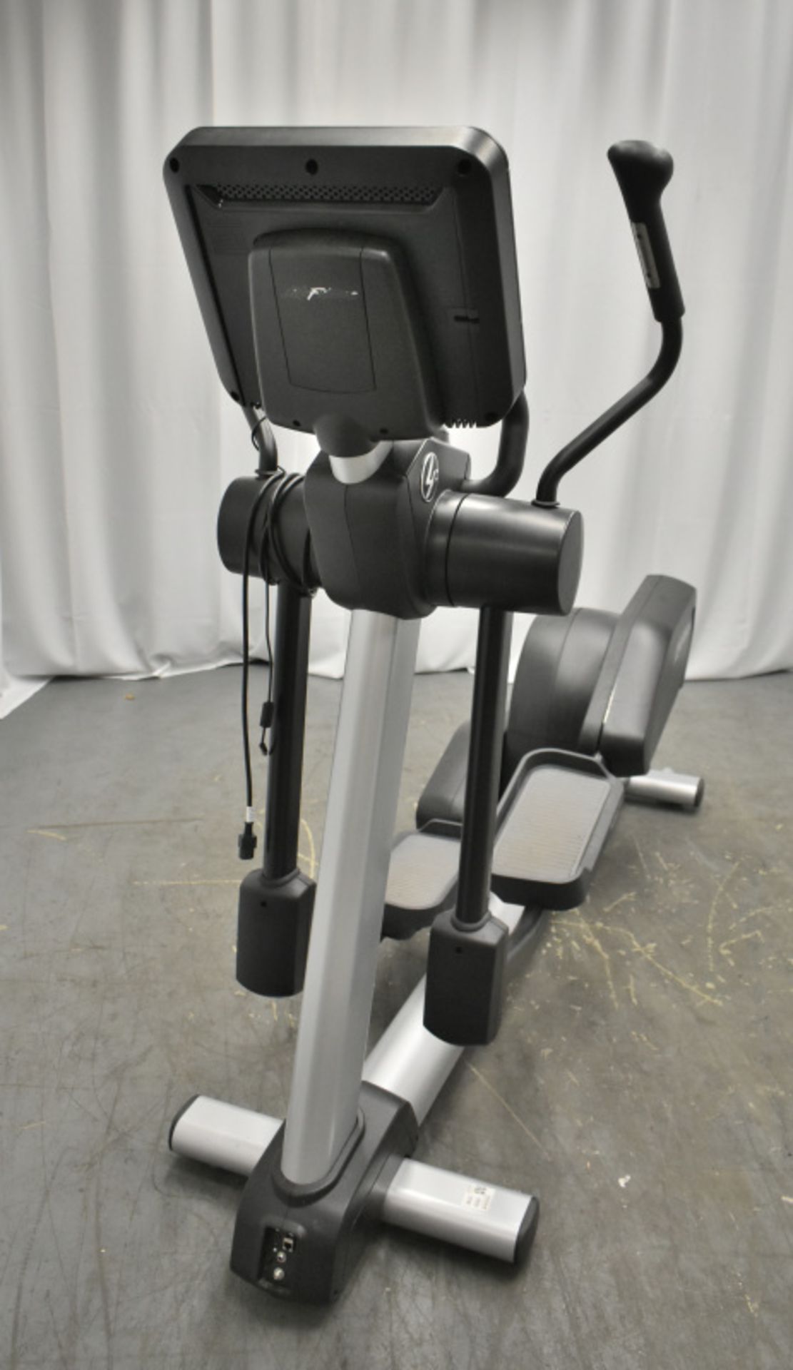 Life Fitness INXDE Integrity Series Elliptical Cross Trainer - Image 2 of 16