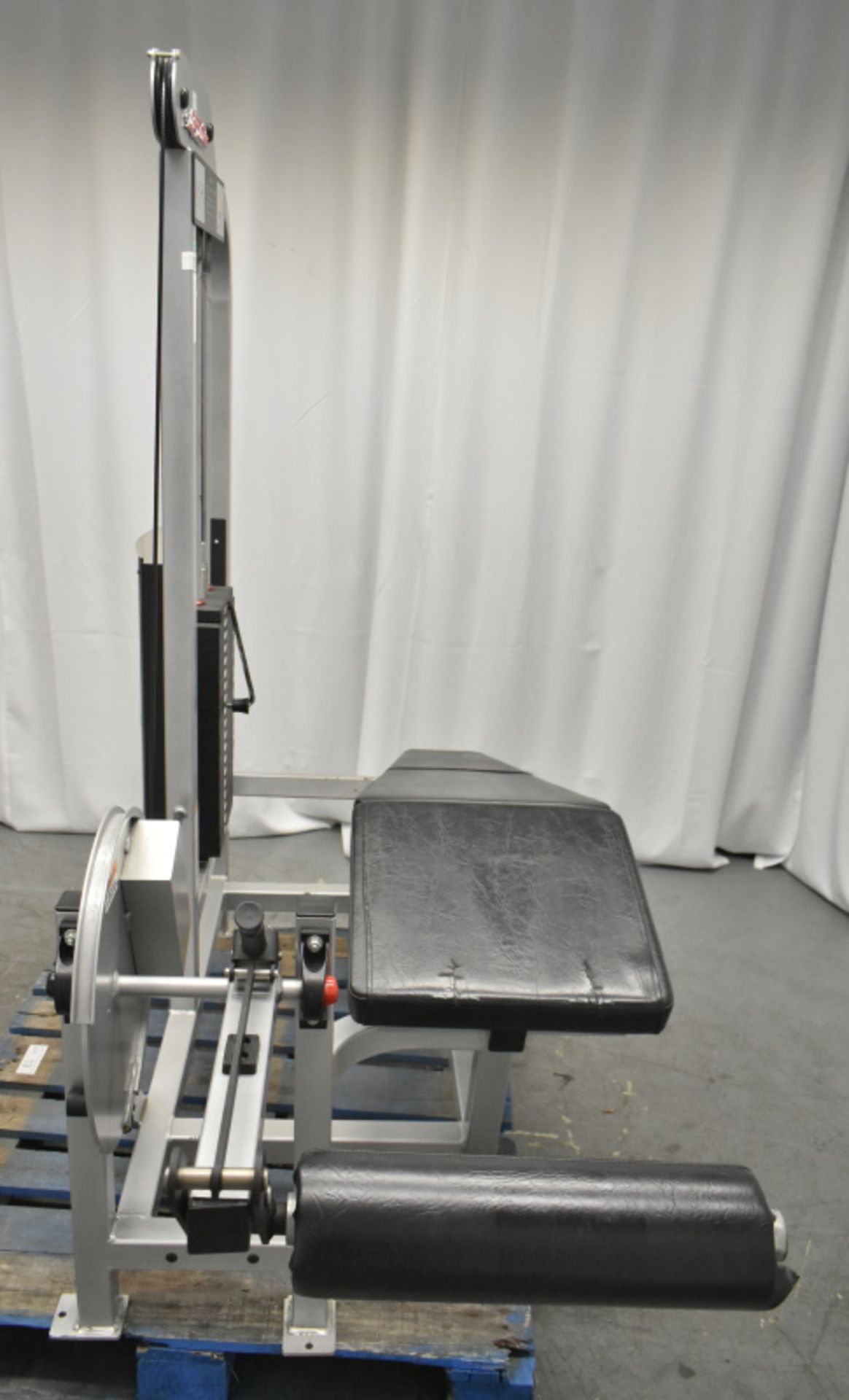 Life Fitness SL30 Leg Curl Machine S/N 108404 - See pictures for condition - Image 3 of 14