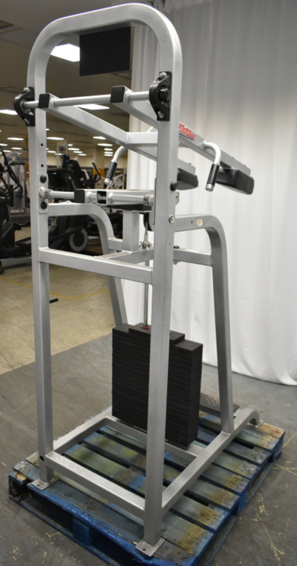 Life Fitness Standing Calf Trainer - See pictures for condition - Image 6 of 8