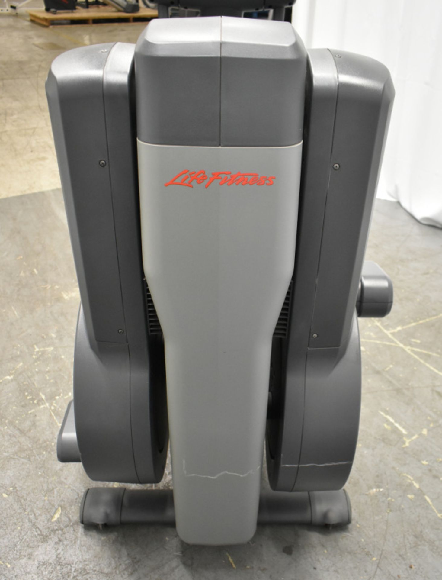 Life Fitness 95X Cross Trainer -Powers Up Functions Not Tested - See pictures for conditio - Image 10 of 15