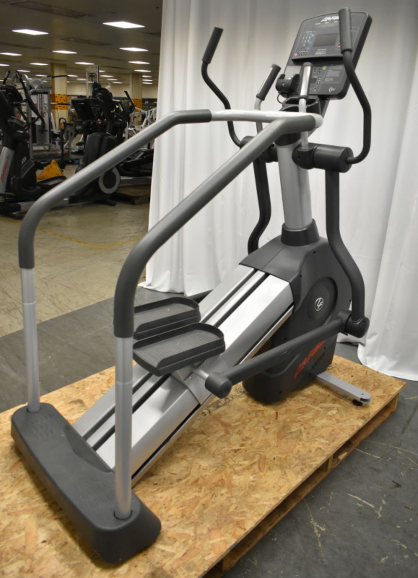 Life Fitness CLSL Summit Trainer - Powers Up Functions Not Tested - Image 7 of 14