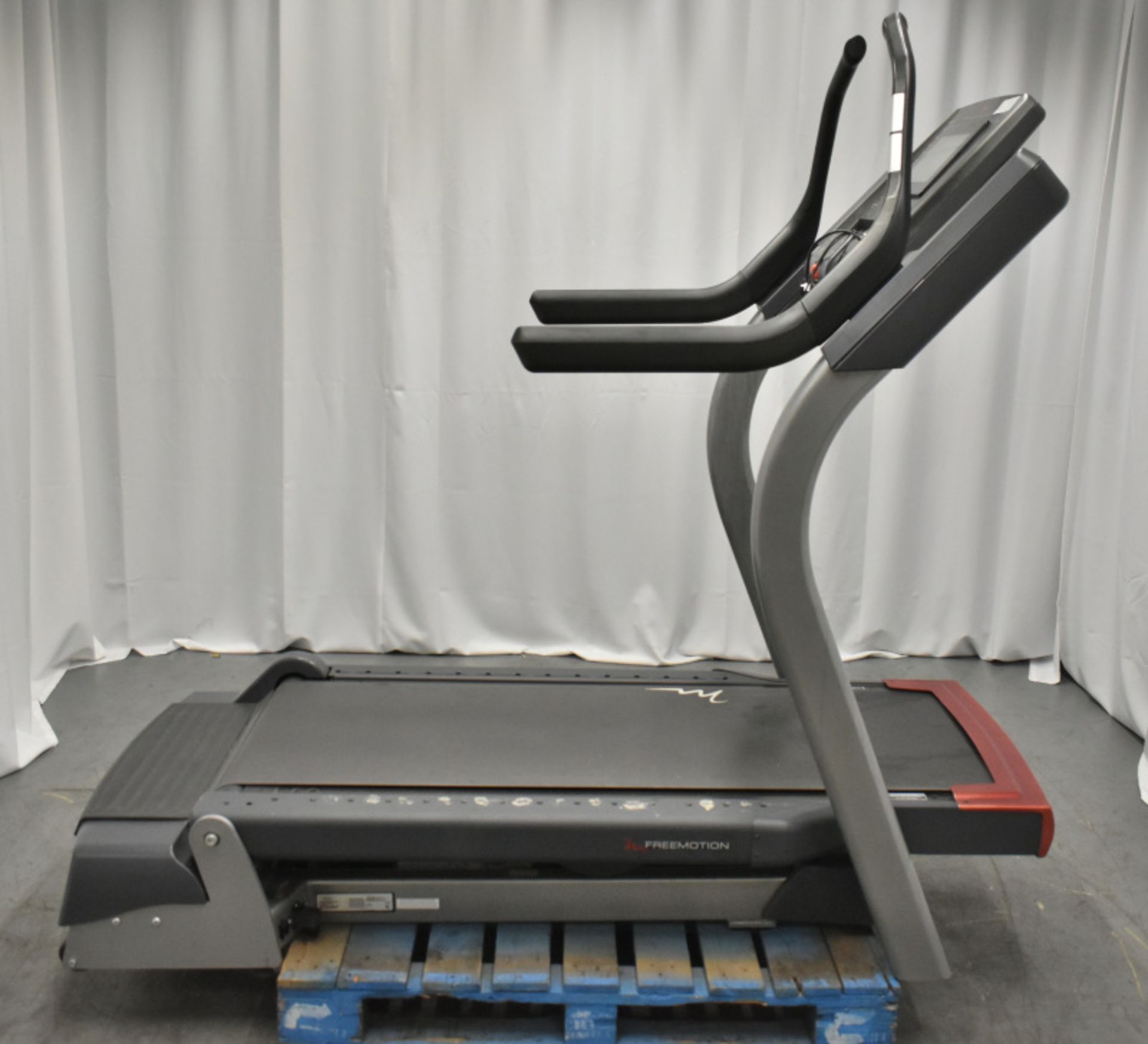 M Freemotion Treadmill - Doesn't Power Up Functions Not Tested