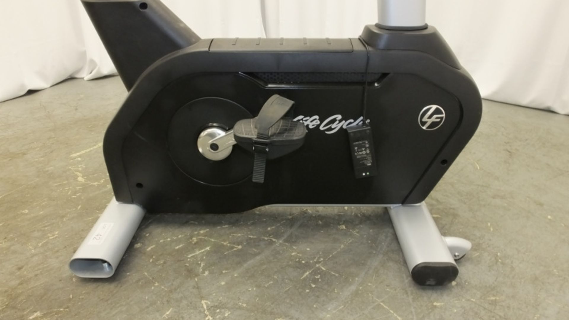 Life Fitness Life Cycle INCDE Exercise Bike - Image 8 of 10