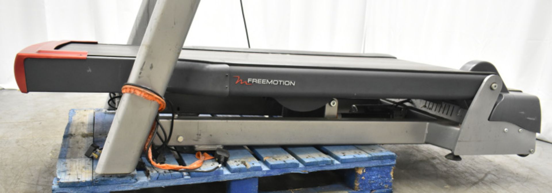 M Freemotion Treadmill - Doesn't Power Up Functions Not Tested - Image 14 of 14