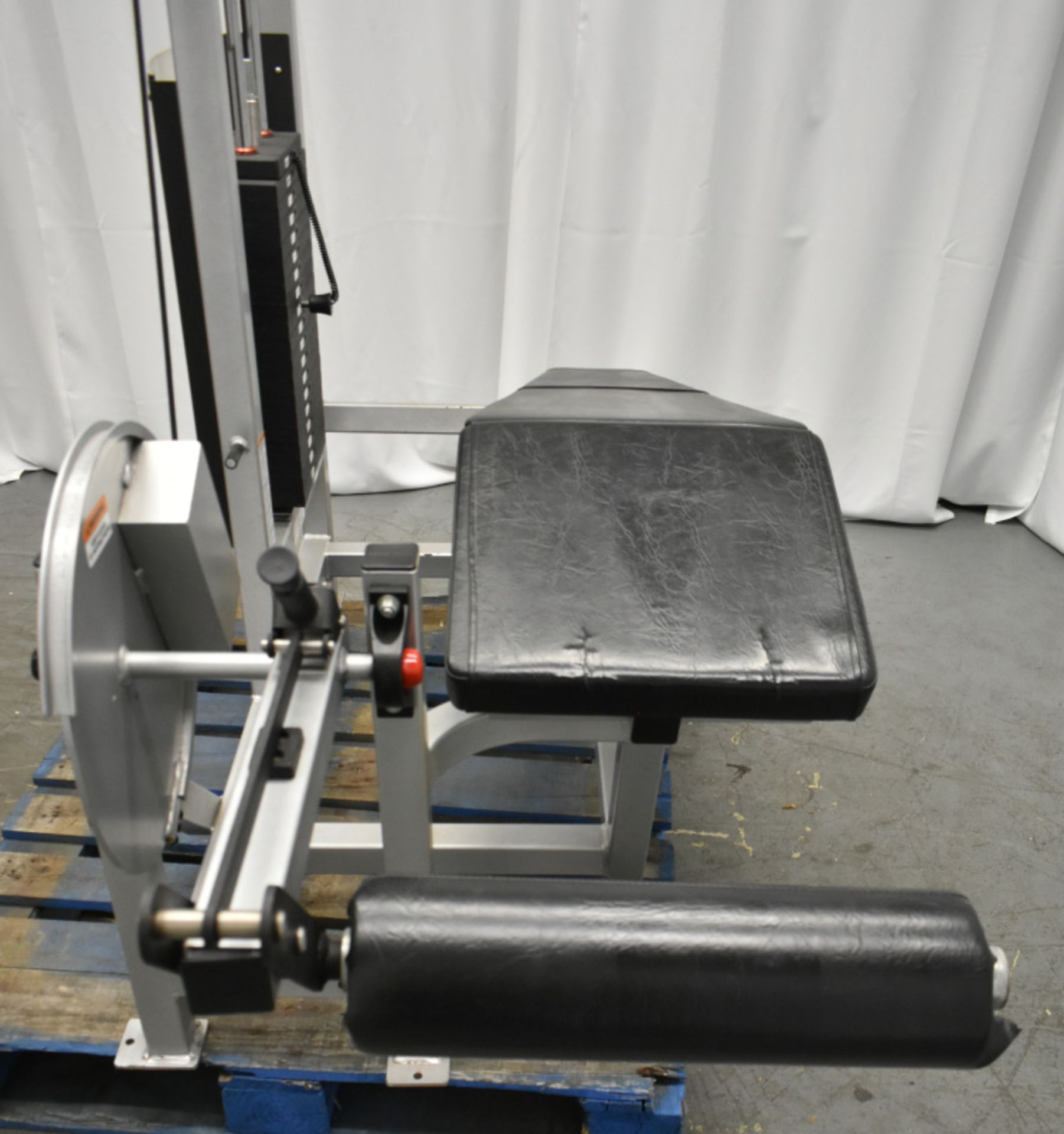 Life Fitness SL30 Leg Curl Machine S/N 108404 - See pictures for condition - Image 4 of 14