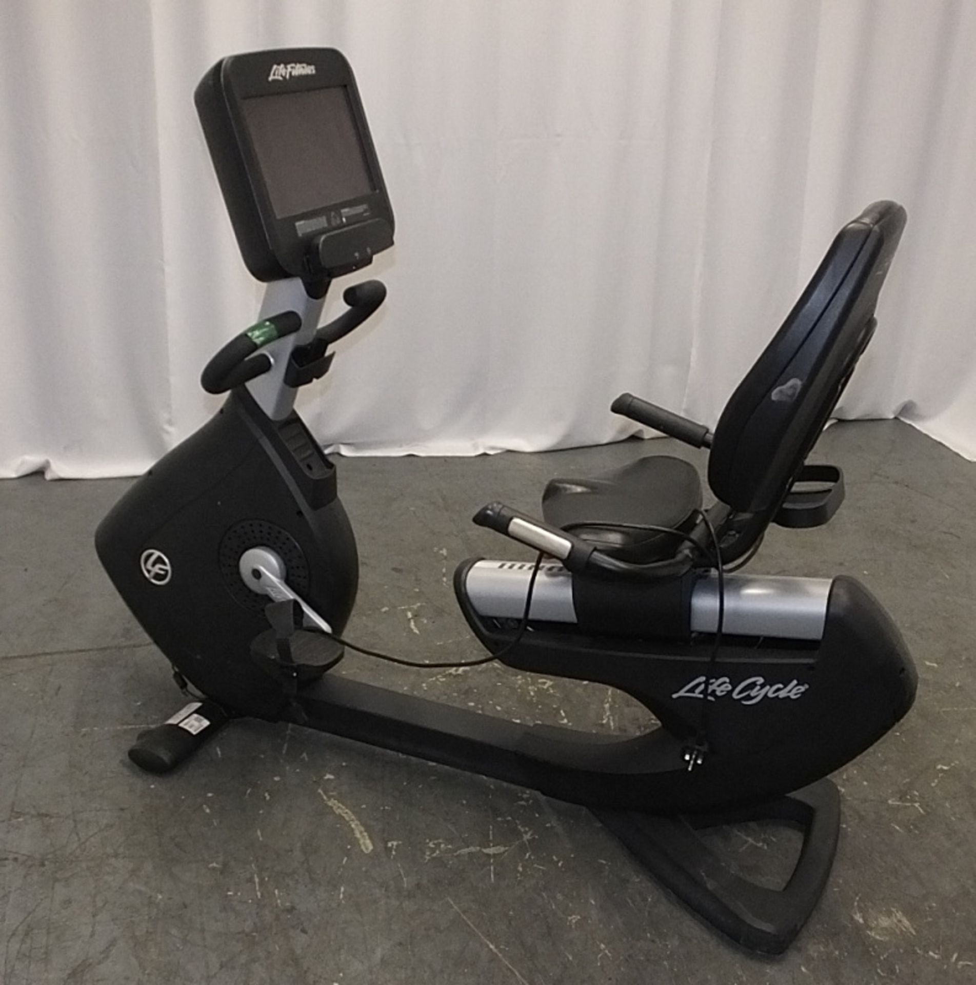 Life Fitness Life Cycle 95RS Recumbent Exercise Bike