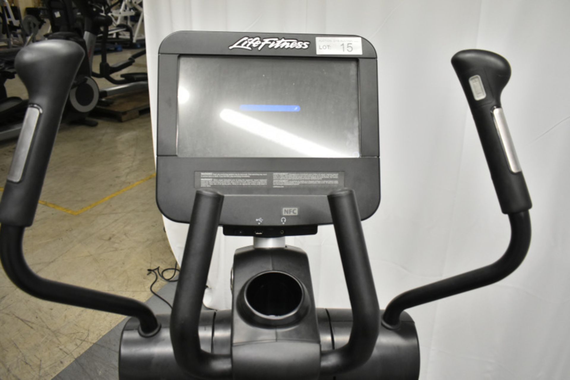 Life Fitness INXDE Integrity Series Elliptical Cross Trainer - Image 10 of 14