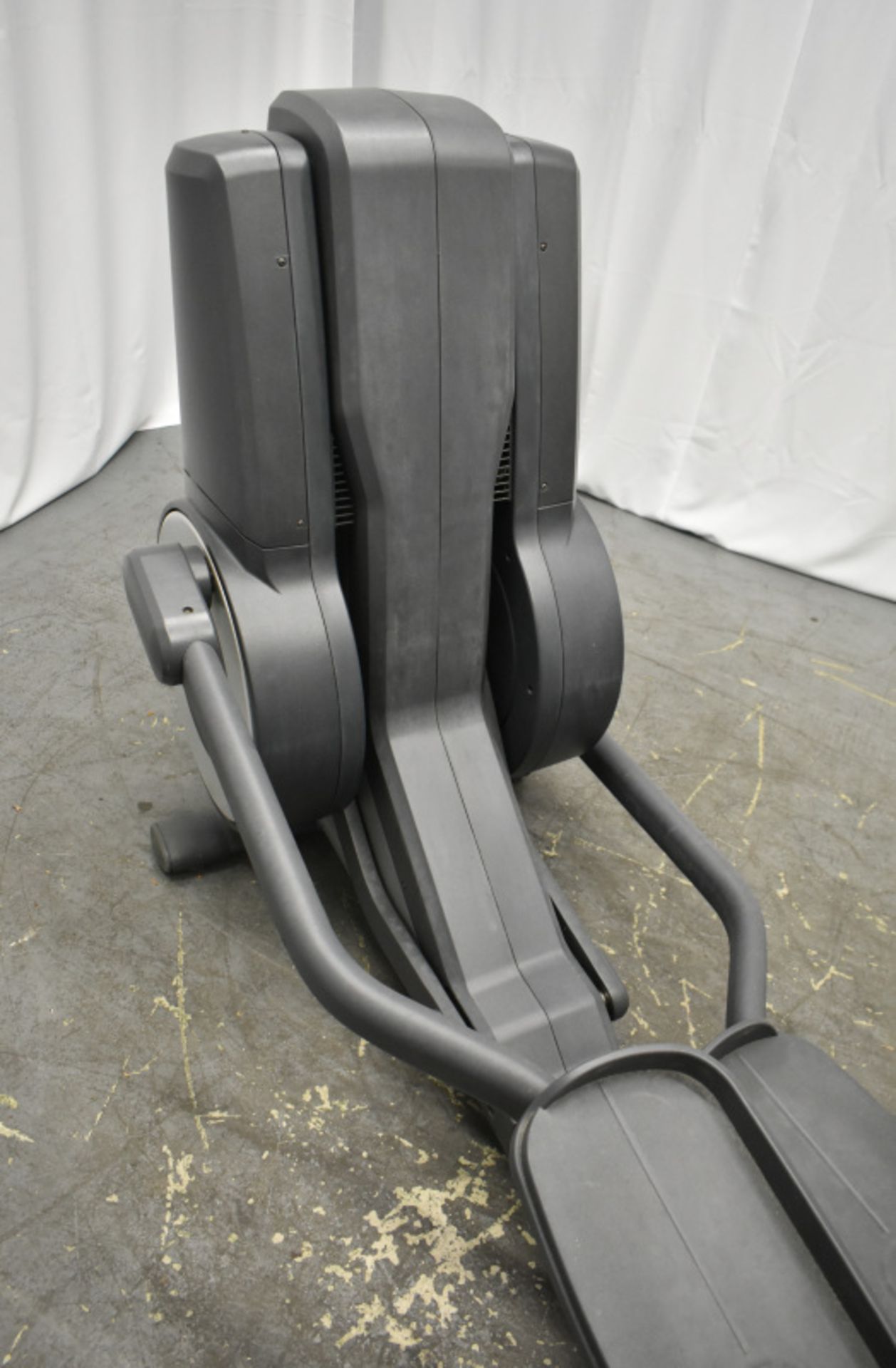 Life Fitness 95X Cross Trainer -Powers Up Functions Not Tested - See pictures for conditio - Image 7 of 21
