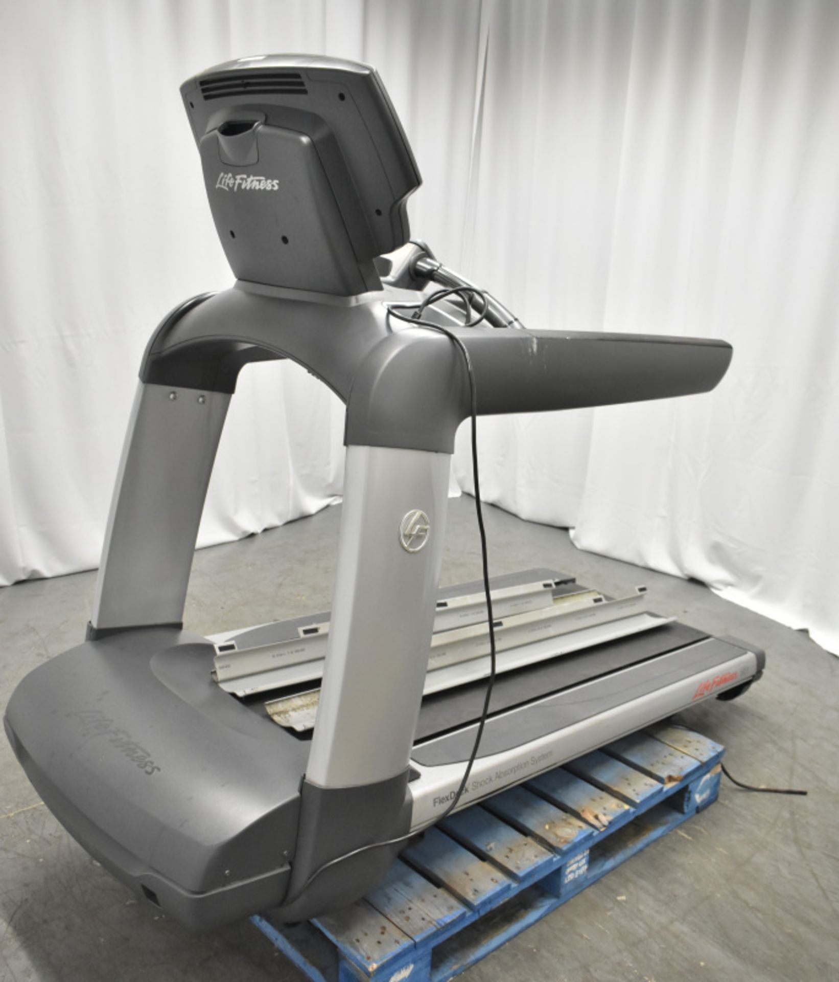 Life Fitness 95T FlexDeck Treadmill - Powers Up Functions Not Tested - Image 8 of 18