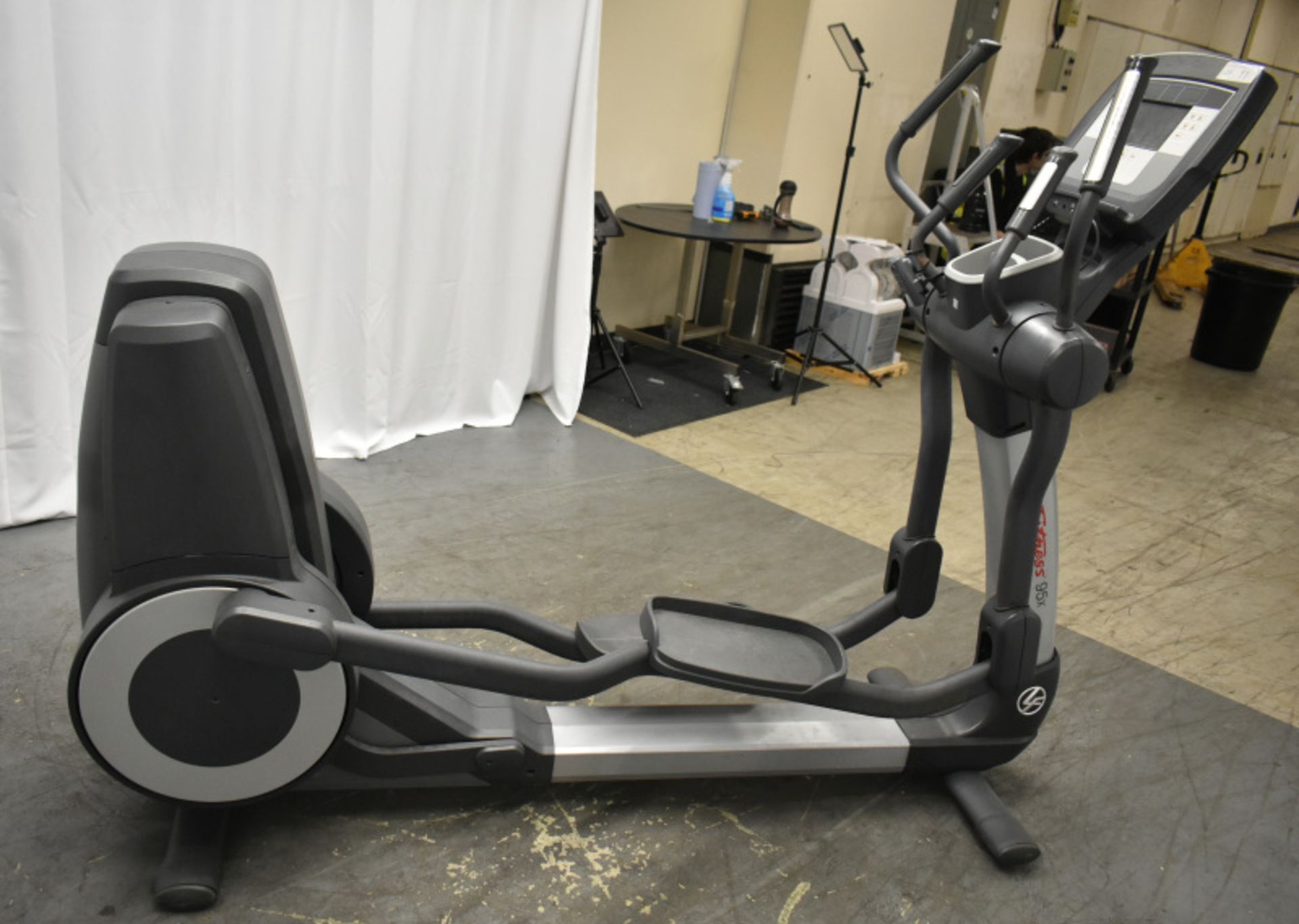 Life Fitness 95X Cross Trainer -Powers Up Functions Not Tested - See pictures for conditio - Image 5 of 21