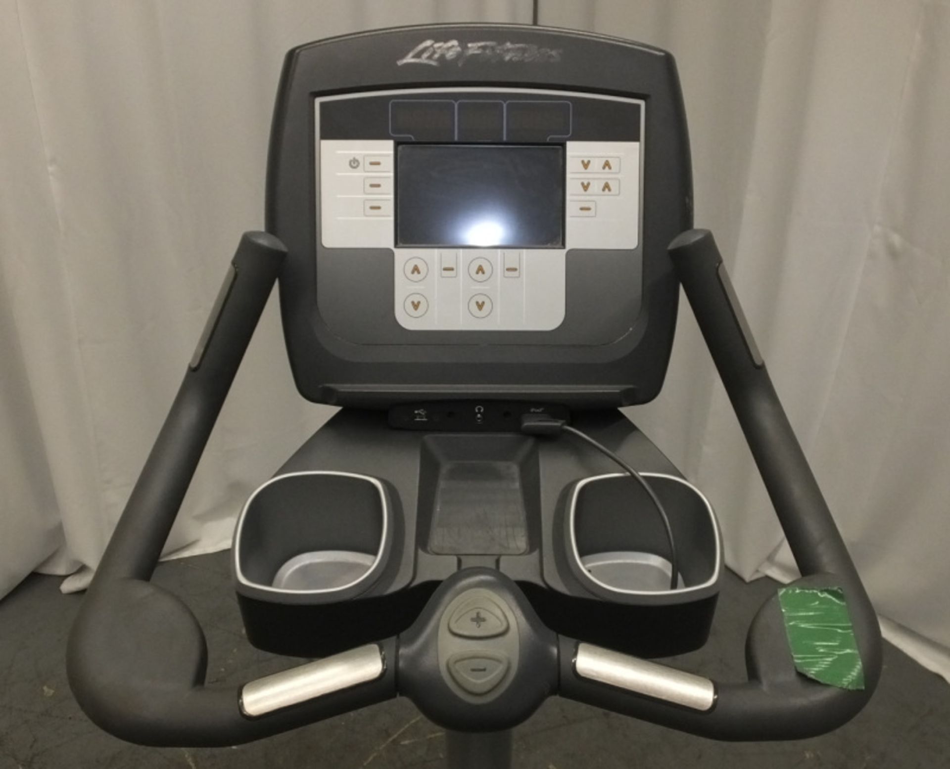 Life Fitness 95c Lifecycle Exercise Bike - Image 3 of 11