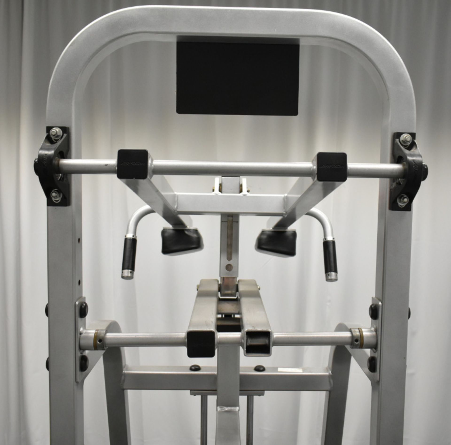 Life Fitness Standing Calf Trainer - See pictures for condition - Image 7 of 8