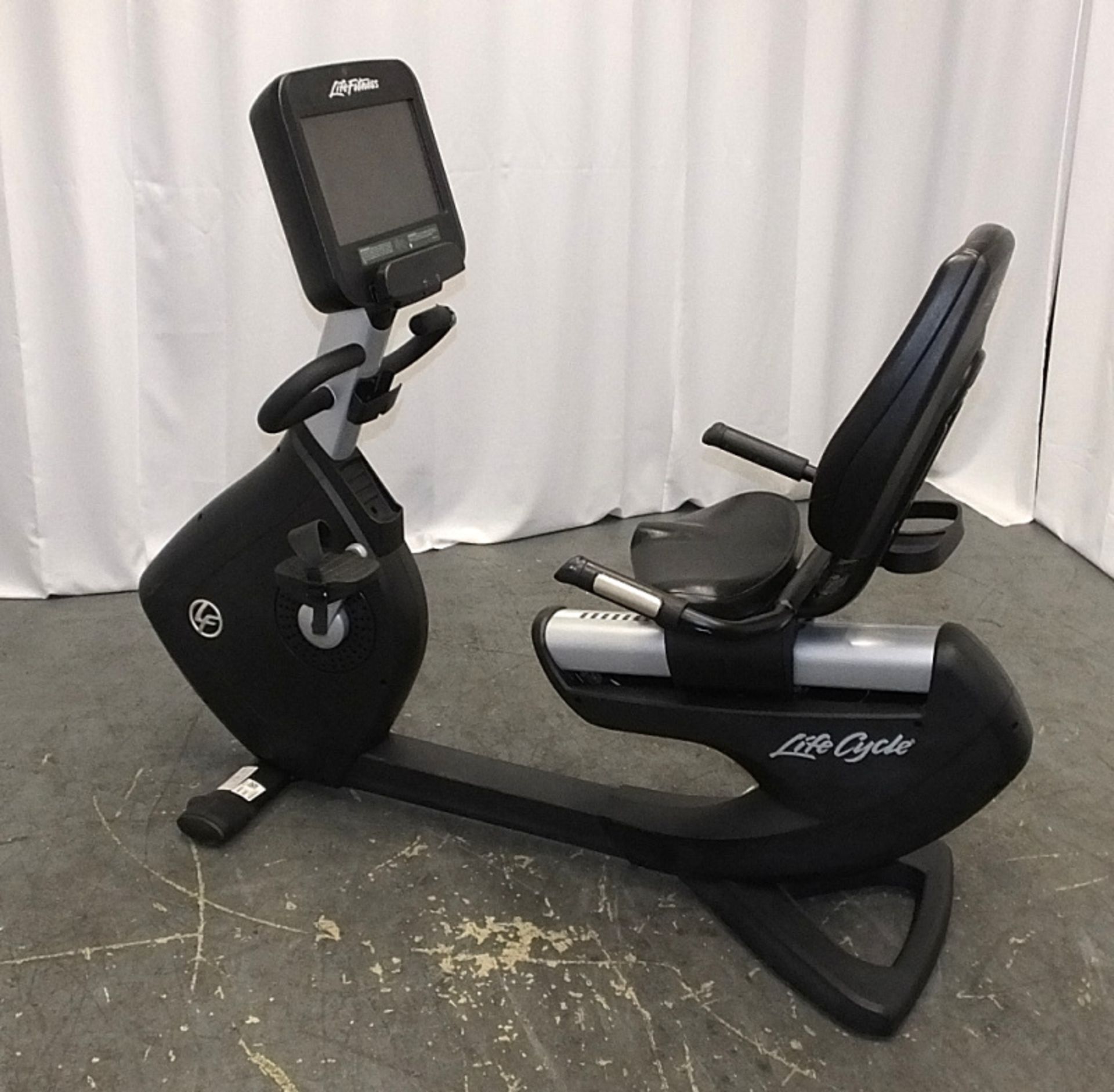 Life Fitness Life Cycle 95RS Recumbent Exercise Bike