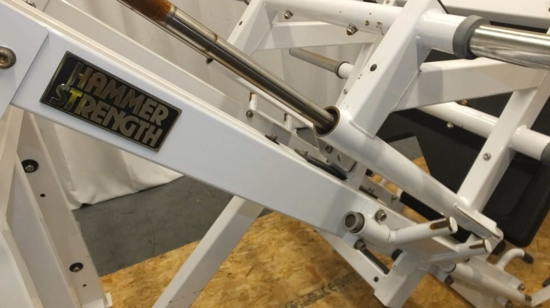 Hammer Strength HSLLP Leg Press - See Pictures for condition - Image 13 of 19