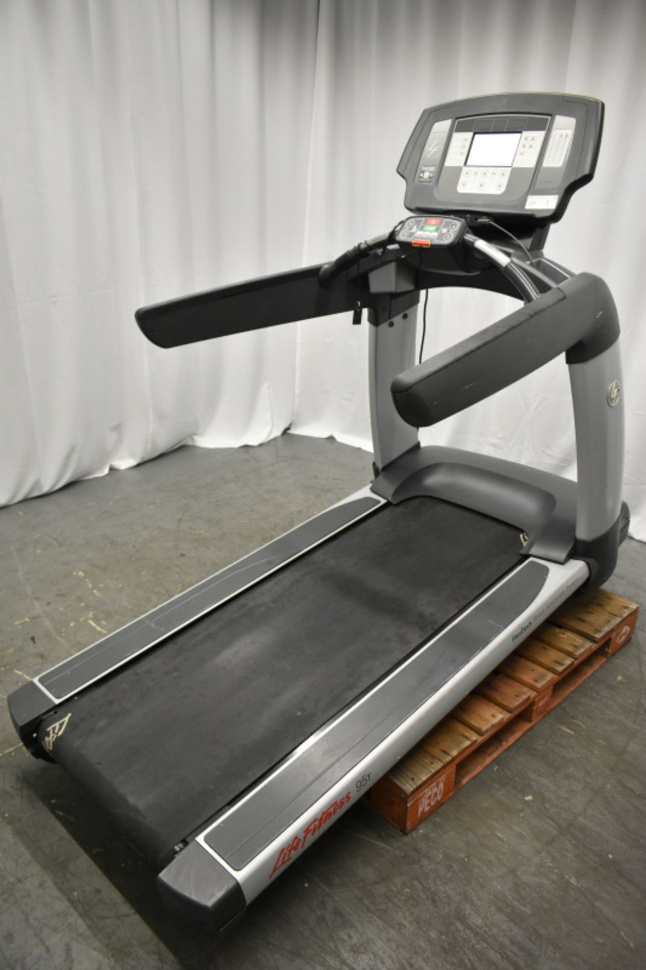 Life Fitness 95T Flex Deck Treadmill - Powers Up Functions Not Tested - Image 2 of 11