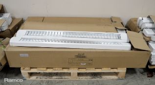 20x 1200mm Single Surface TS 35W Light Fittings