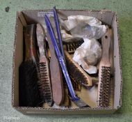 Various Wire, Paint, Dust Brushes