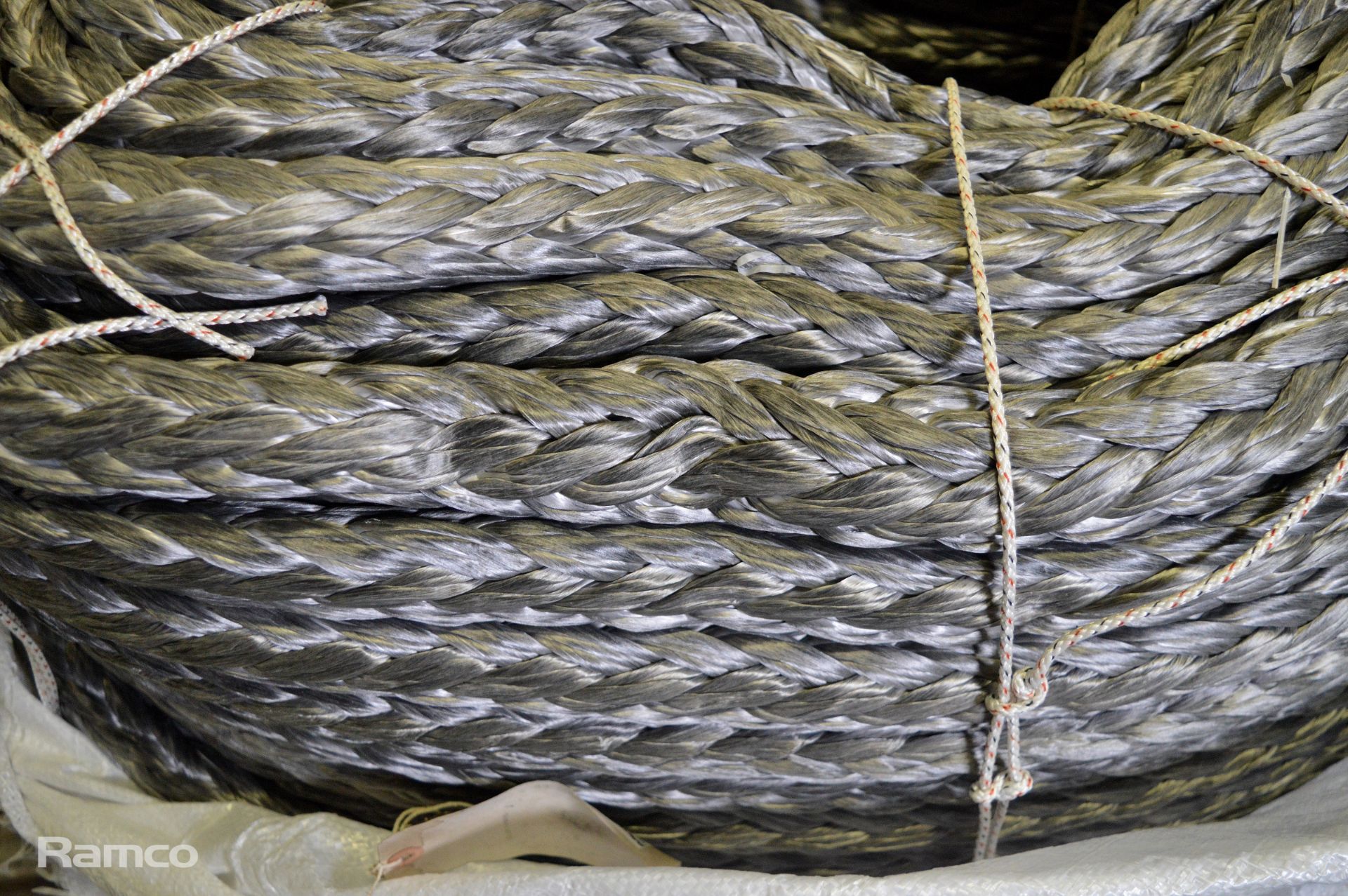 Marlow HMPE Rope 28mm x 220M - Grey - Image 2 of 3