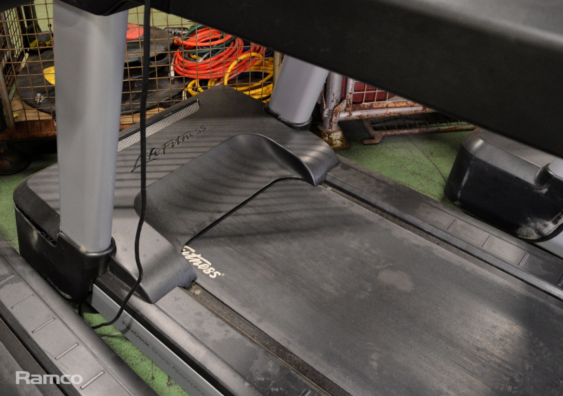 Life Fitness Flex Deck treadmill - Image 5 of 5