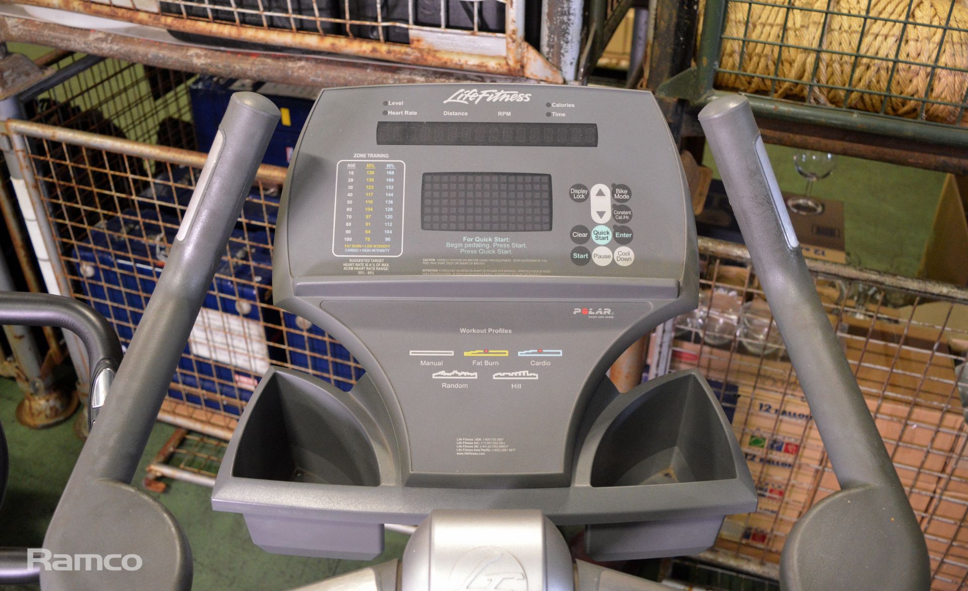 Life Fitness 90c exercise bike - Image 2 of 4