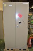 2 Door Combo Lock Cabinet L 920mm x W 450mm x H 1830 mm - damage to side of unit