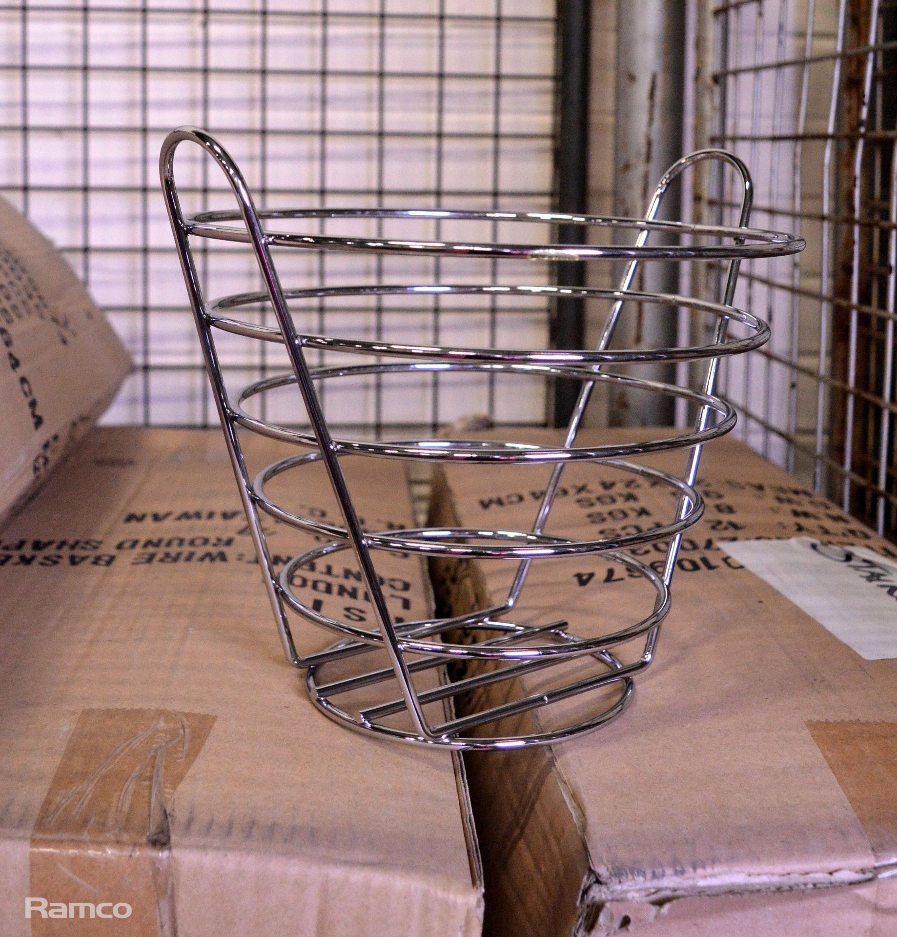 72x Round Wire Baskets - Image 2 of 3