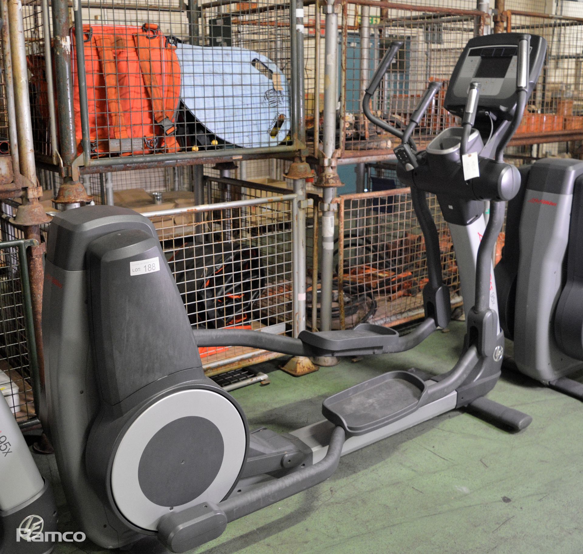 LIfe Fitness 95x Elliptical cross trainer