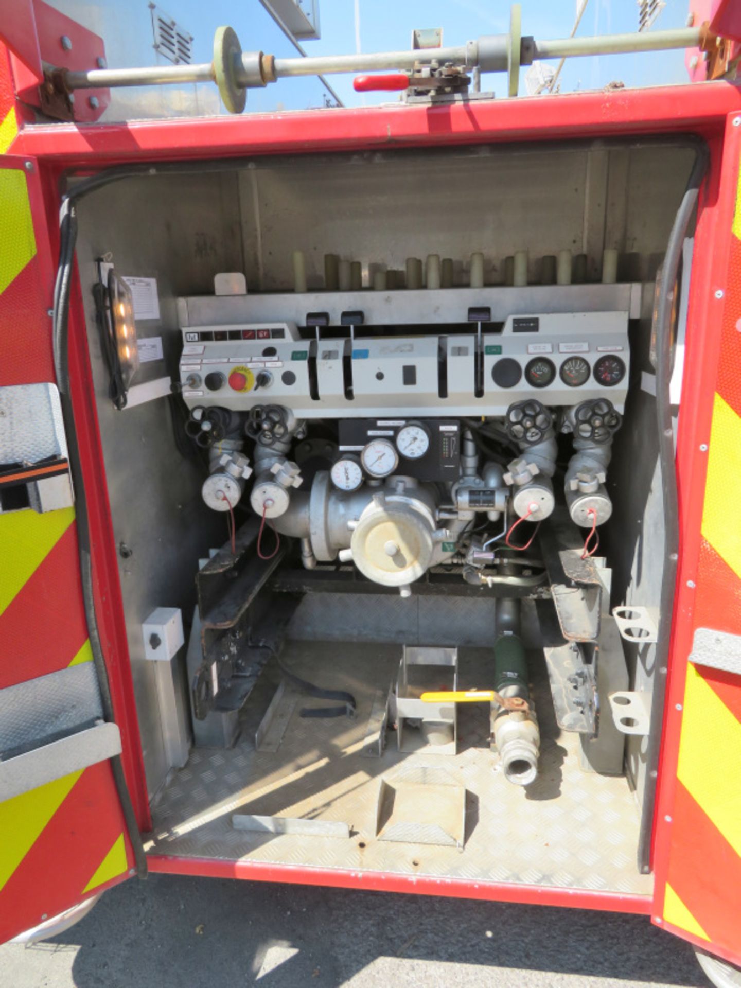 Man Angloco Fire Engine - LE15.220 - 52788 miles - winch - Unit been used 713hr - 6871CC - Image 33 of 35