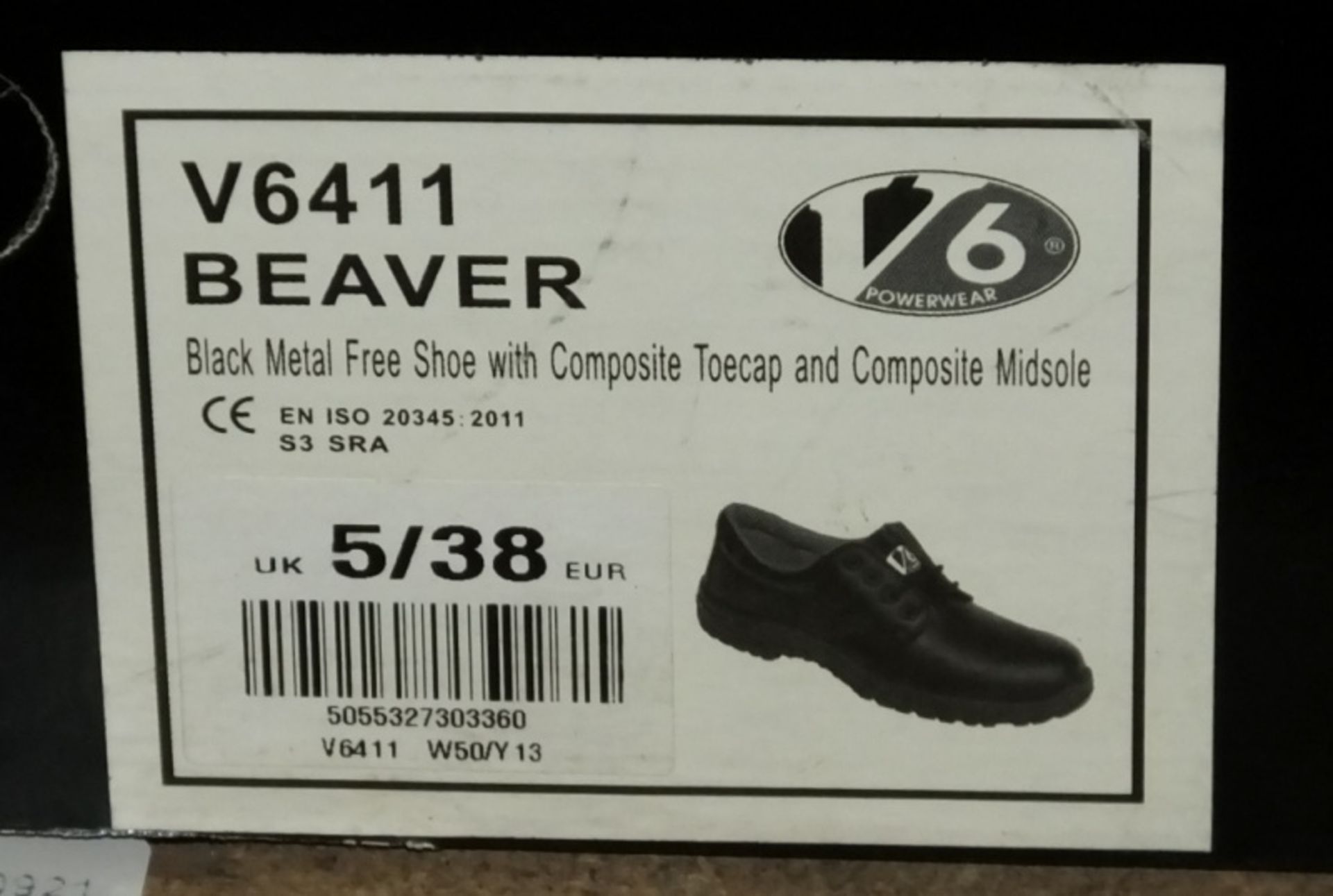 3x pairs of work foot wear - 1x Amblers,1x V6, 1x Himalayan - see pictures for type & size - Image 3 of 4