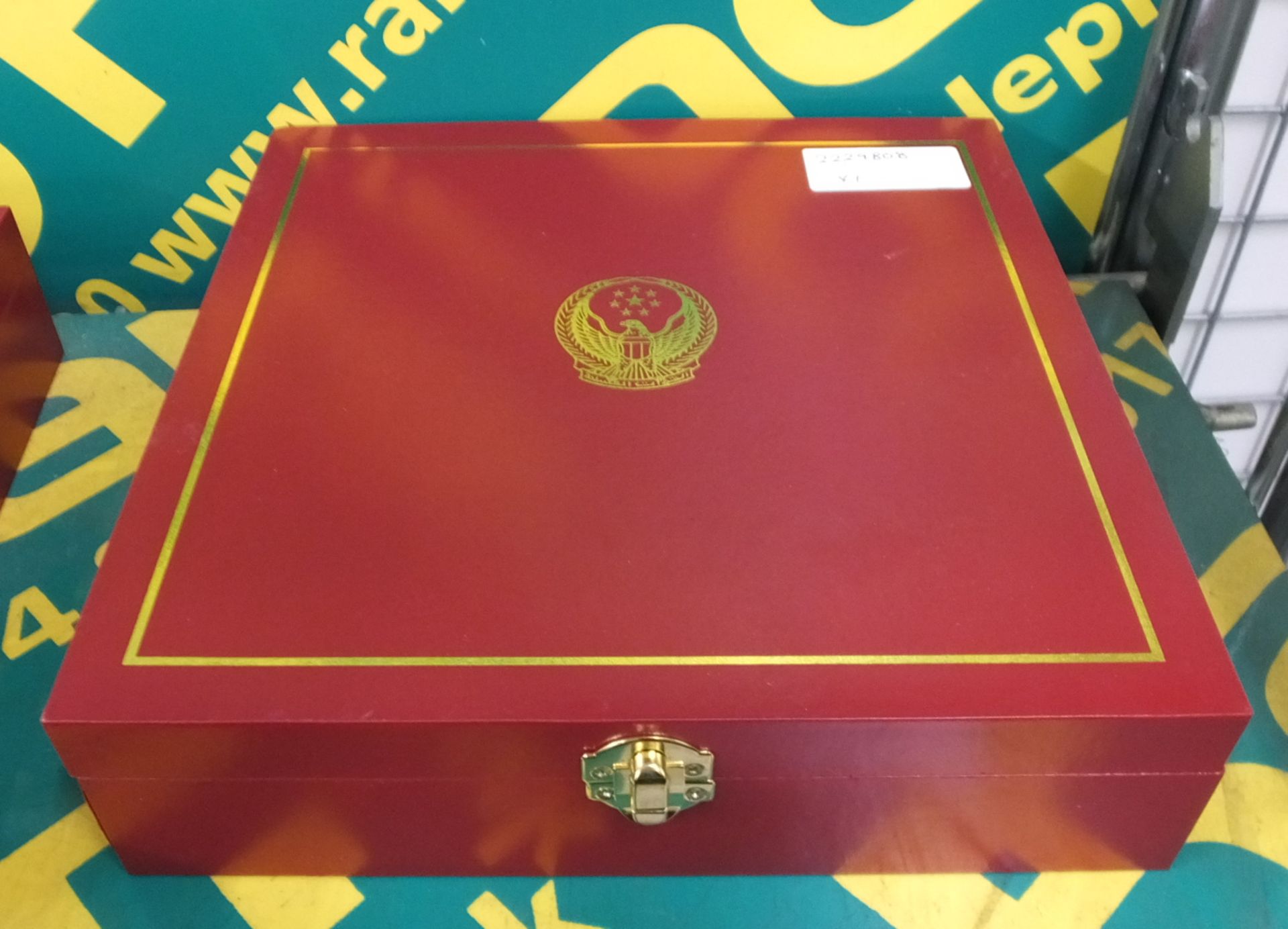 Wooden Presentation Box with Nation Emblem - Empty - Image 2 of 2