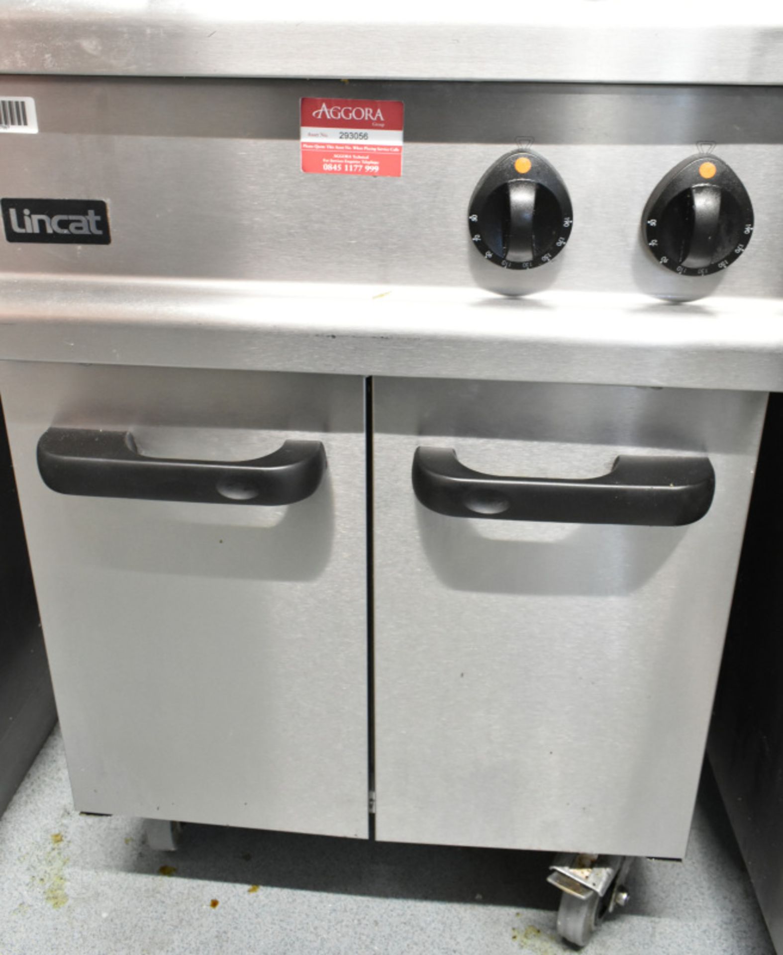 Lincat twin tank gas fryer, model OG7111/N, L800mm x W 610mm x H 1080mm - Image 3 of 6