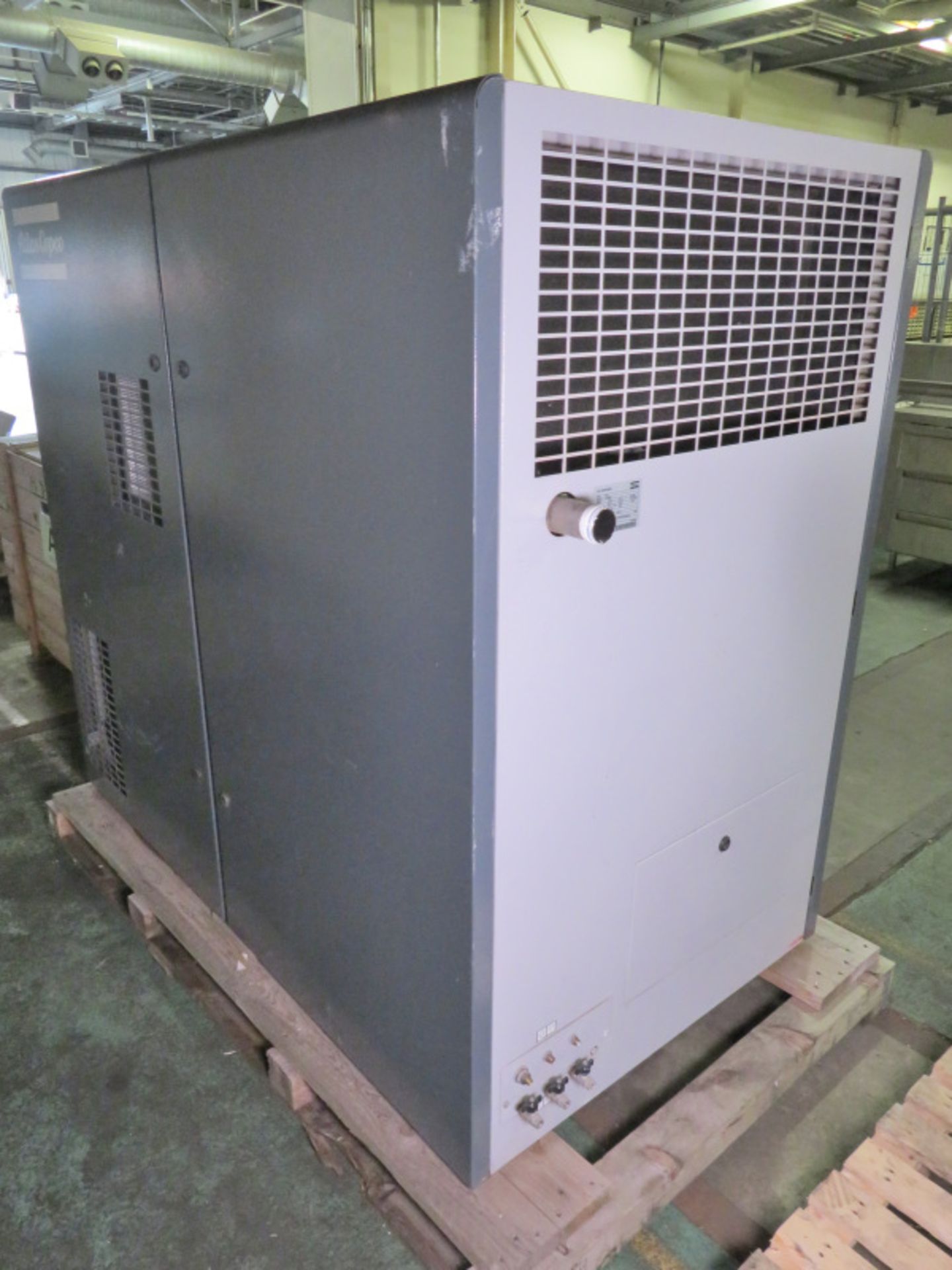 Atlas Copco ZT 15 FF industrial compressor - oil-free air - serial AP1785644 - 8.4 bar - 1 - Image 7 of 9