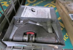 Sykes Pickavant Hydraulic Nut Splitter In A Case