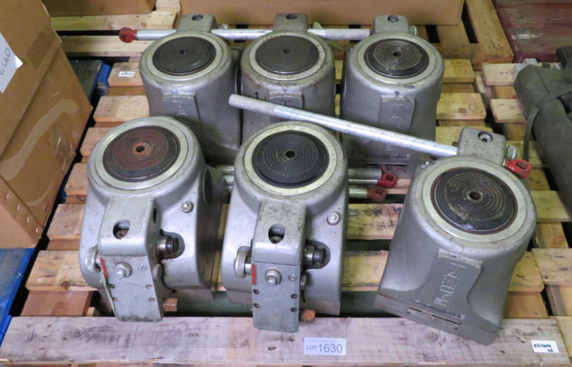 6x Tangye Hydralite Jacks - 100 Ton capacity