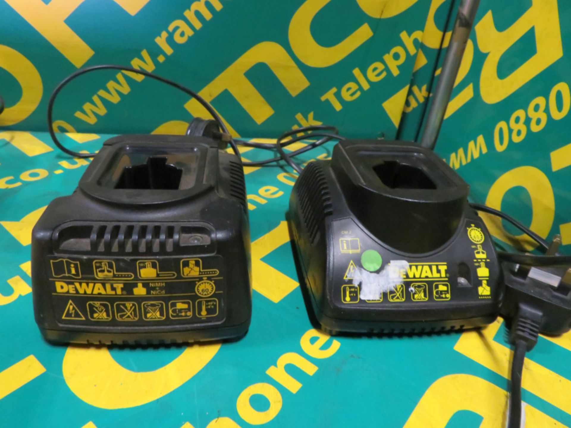 6x Dewalt battery chargers - Image 3 of 4