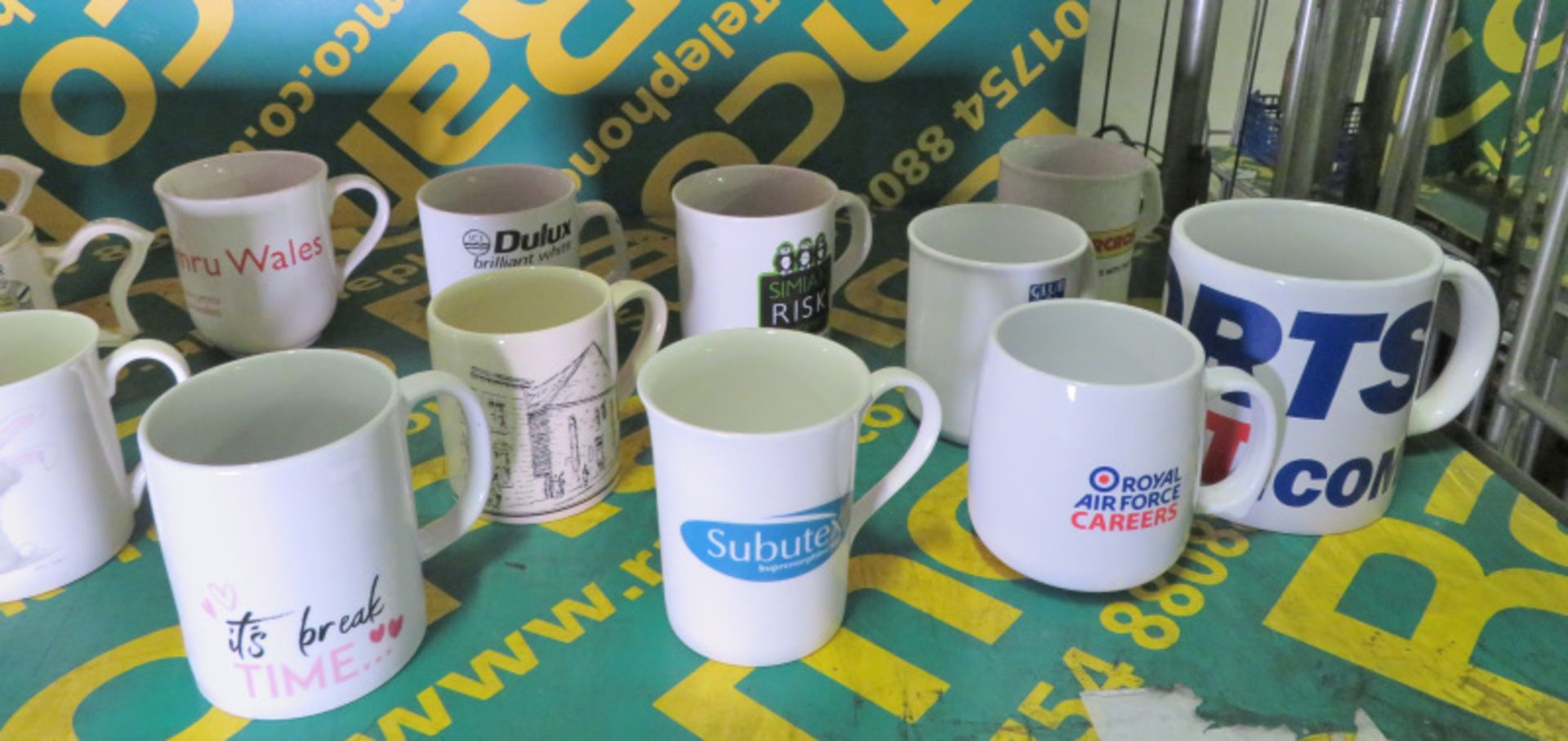 Selection of novelty mugs - Image 3 of 3
