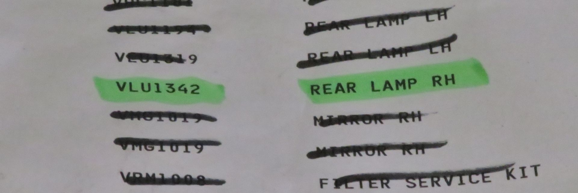 Vehicle parts - gaskets, lamp assemblies, pad sets - see picture for itinerary for model n - Image 4 of 4