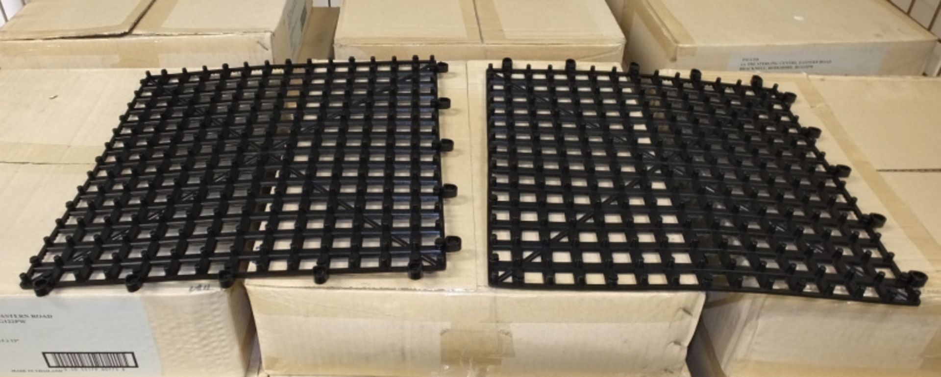 Interlocking shelf mats 13in x 13in black - 12 per box - 12 boxes - Image 2 of 2