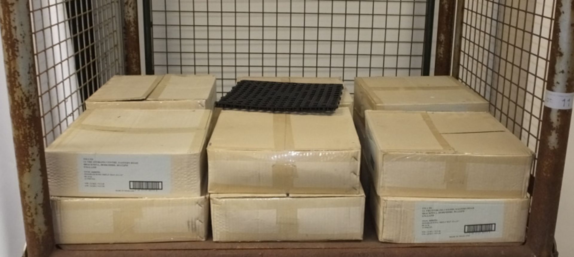 Interlocking shelf mats 13in x 13in black - 12 per box - 12 boxes