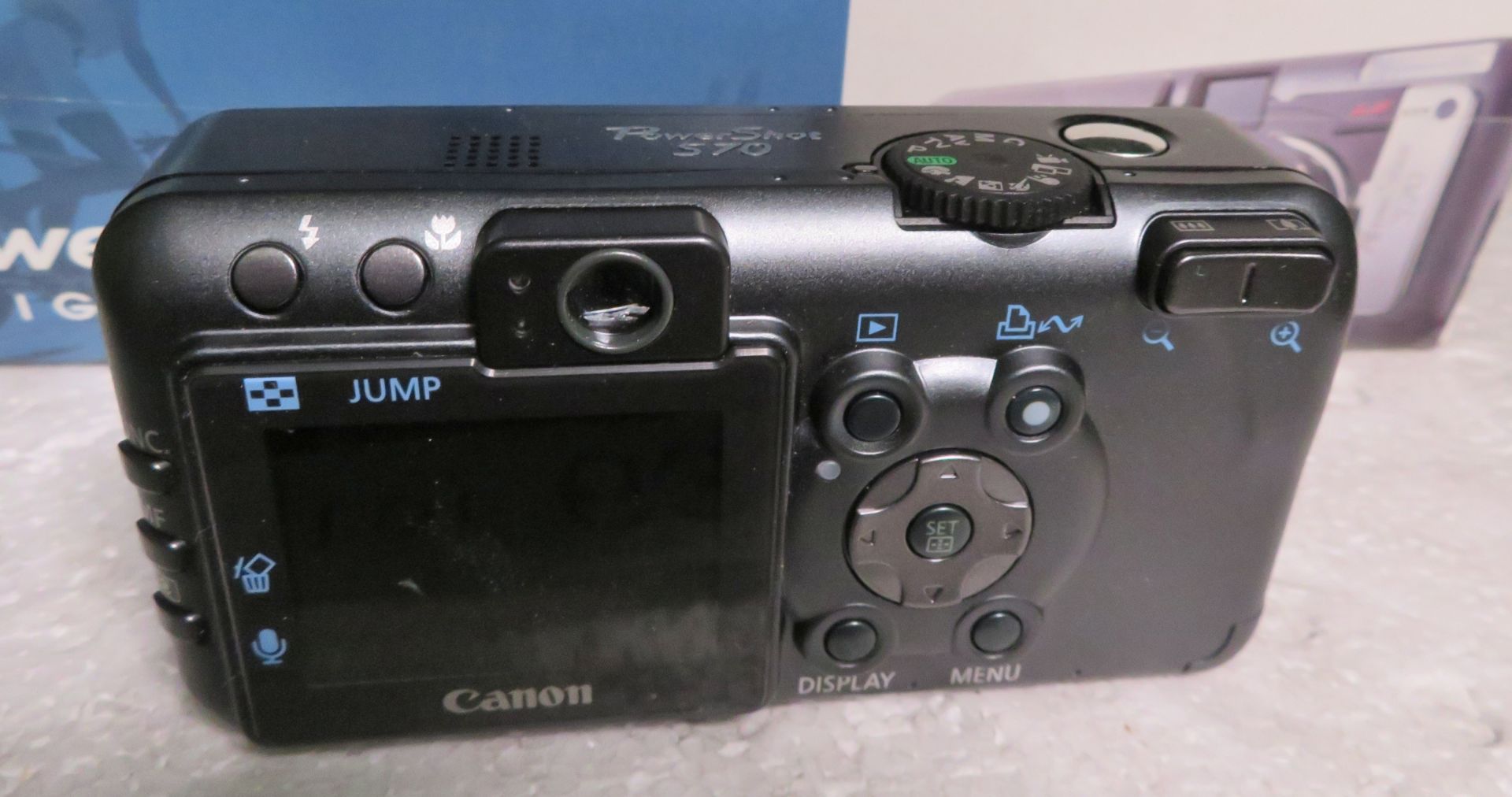 Canon PowerShot S70 Digital Camera with accessories - Image 3 of 5