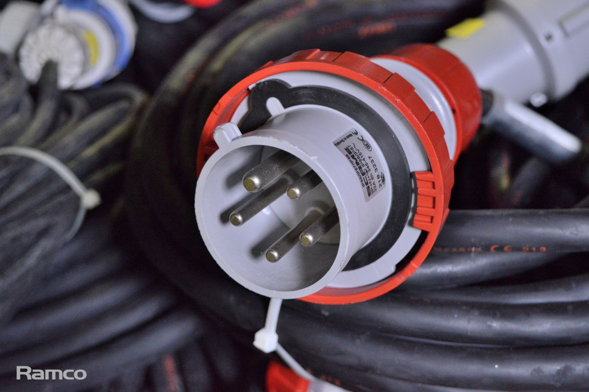 9x Electric Power Extension Cable With 32A 3Ph Couplings, 2x Electric Power Extension Cabl - Image 4 of 6