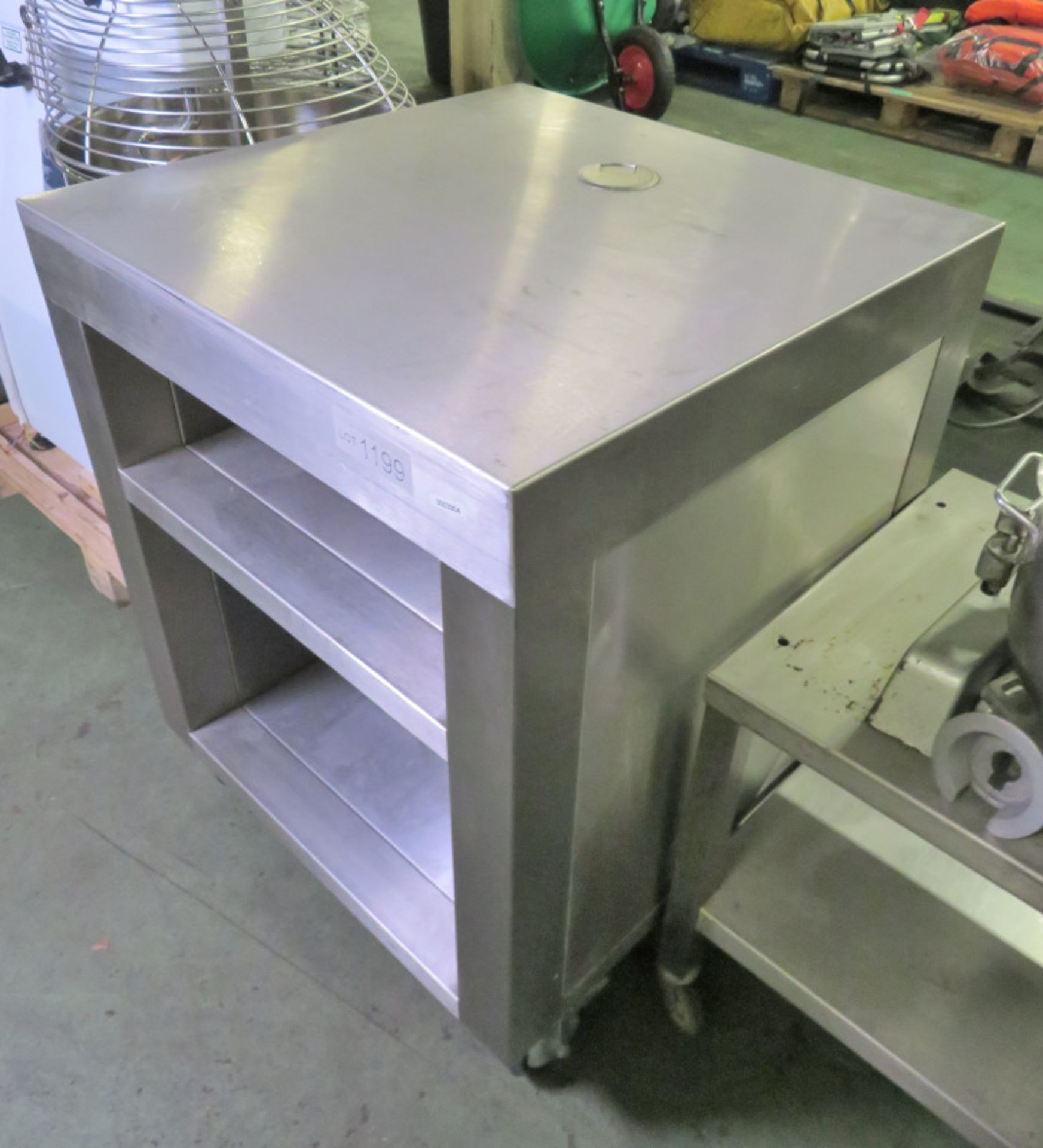 Stainless Steel Mobile Counter L 700mm x W 700mm x H 900mm - Image 2 of 3