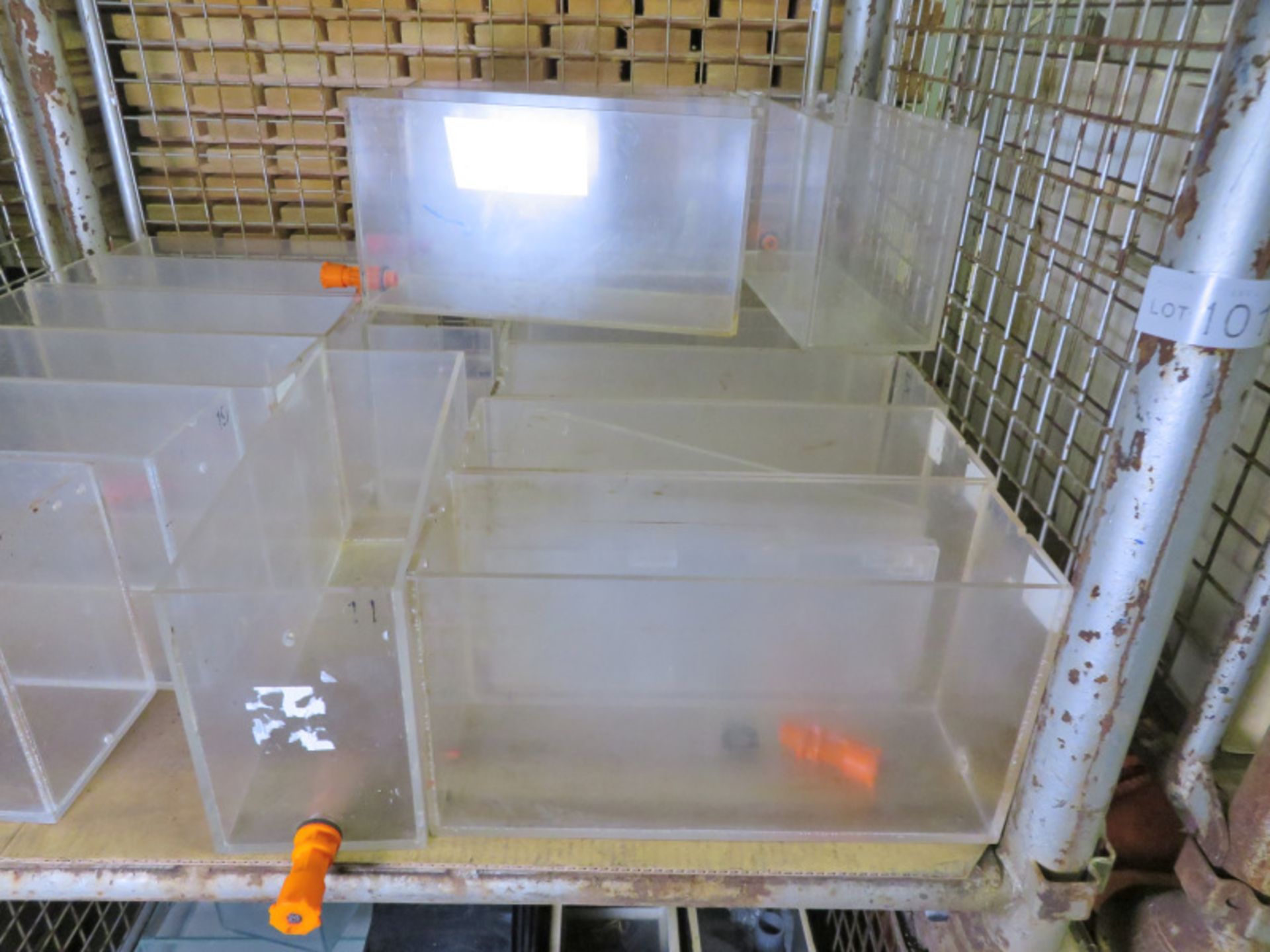 Perspex Holding Tank & Lid - W430 x D150 x H230mm - Image 2 of 3