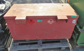 Lockable Van Vault - Red - L1420 x D700 x H650mm