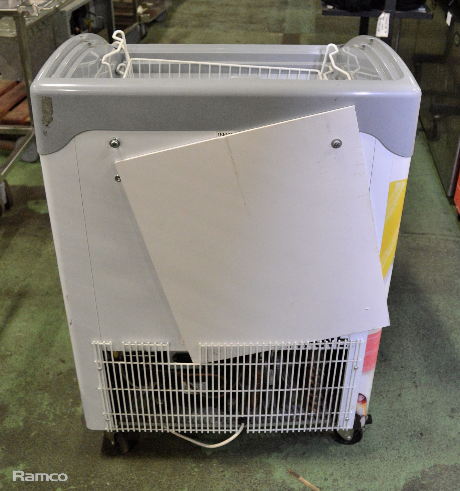 Telcold NIC 100/DIV Ice Cream Chiller - L650 x W650 x H950mm (lid not completed) - Image 4 of 4