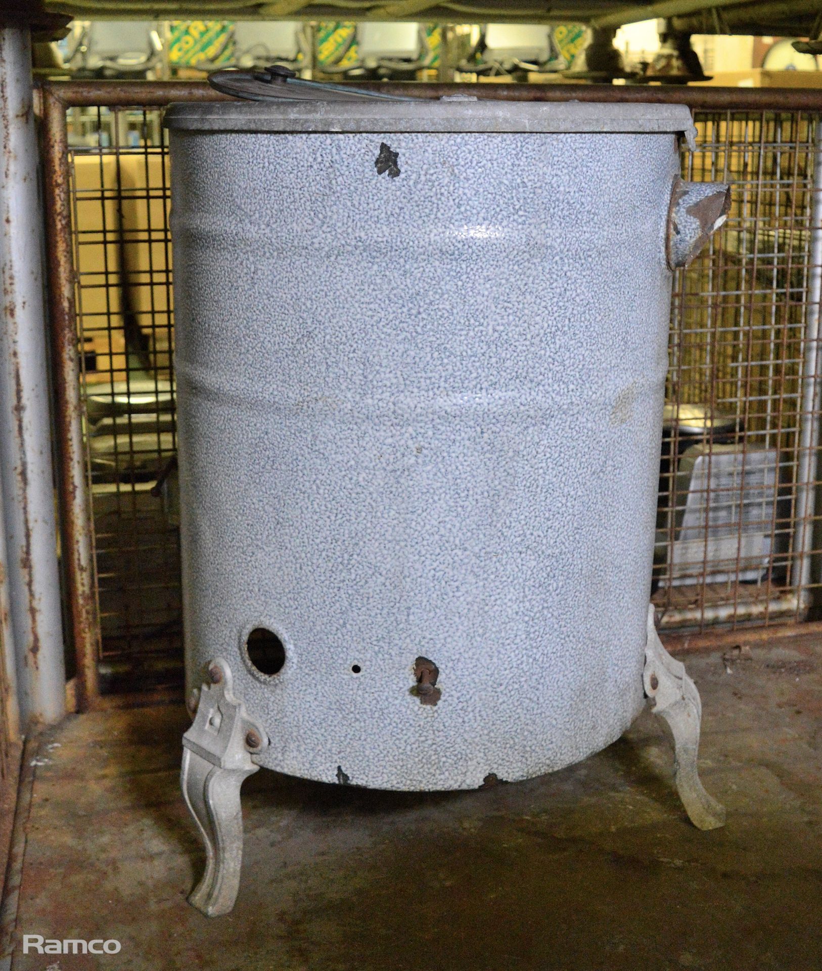 2x Vintage Dean Gas Water Boilers - Image 5 of 5