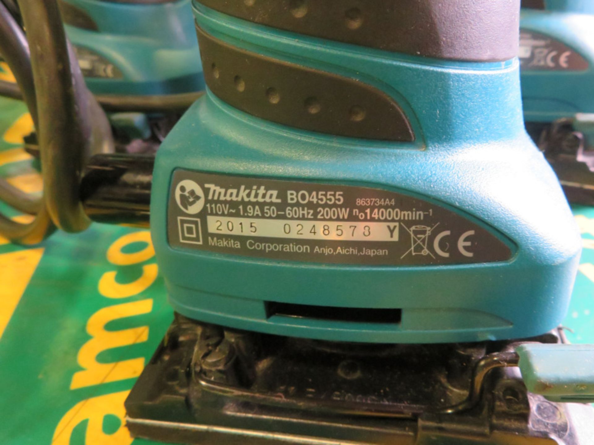 3x Makita Electric Palm Sanders - Image 4 of 4