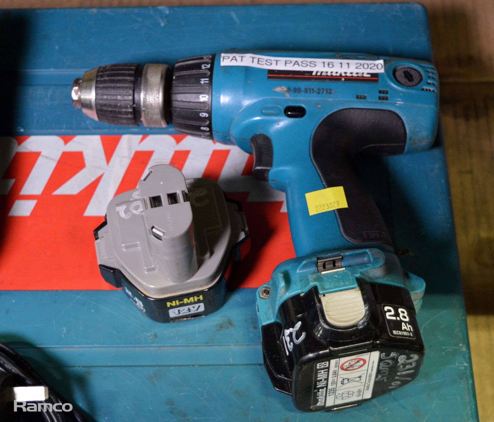 Makita 6317 12v Cordless Drill, Charger, Battery with Case - Image 2 of 3