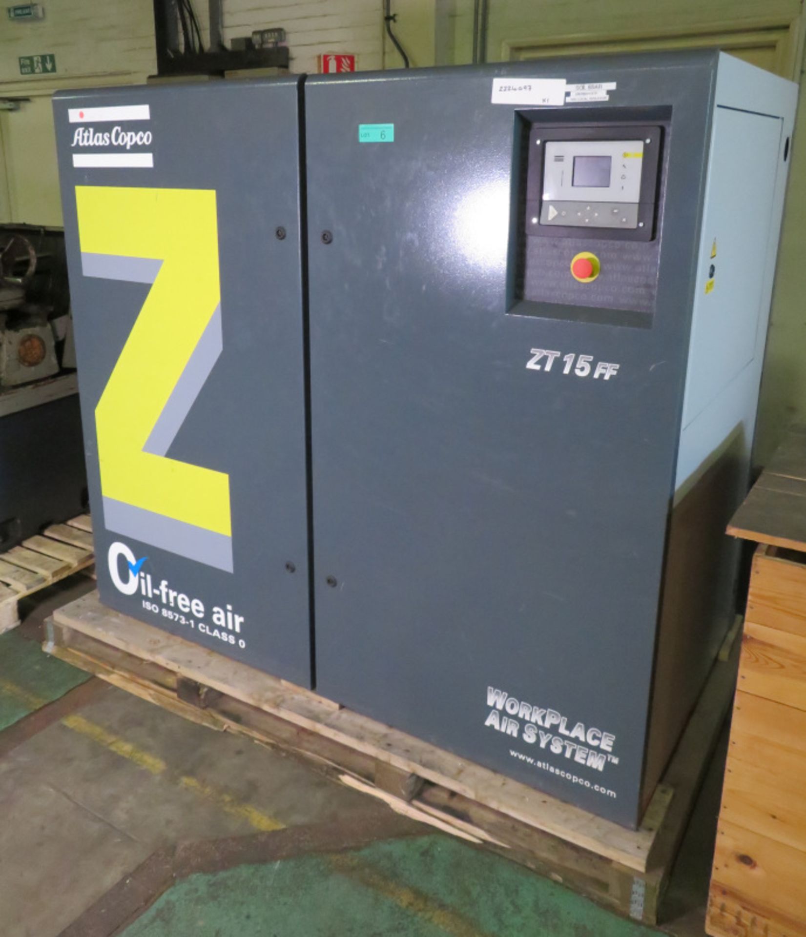 Atlas Copco ZT 15 FF industrial compressor - oil-free air - serial AP1785644 - 8.4 bar - 1 - Image 2 of 9