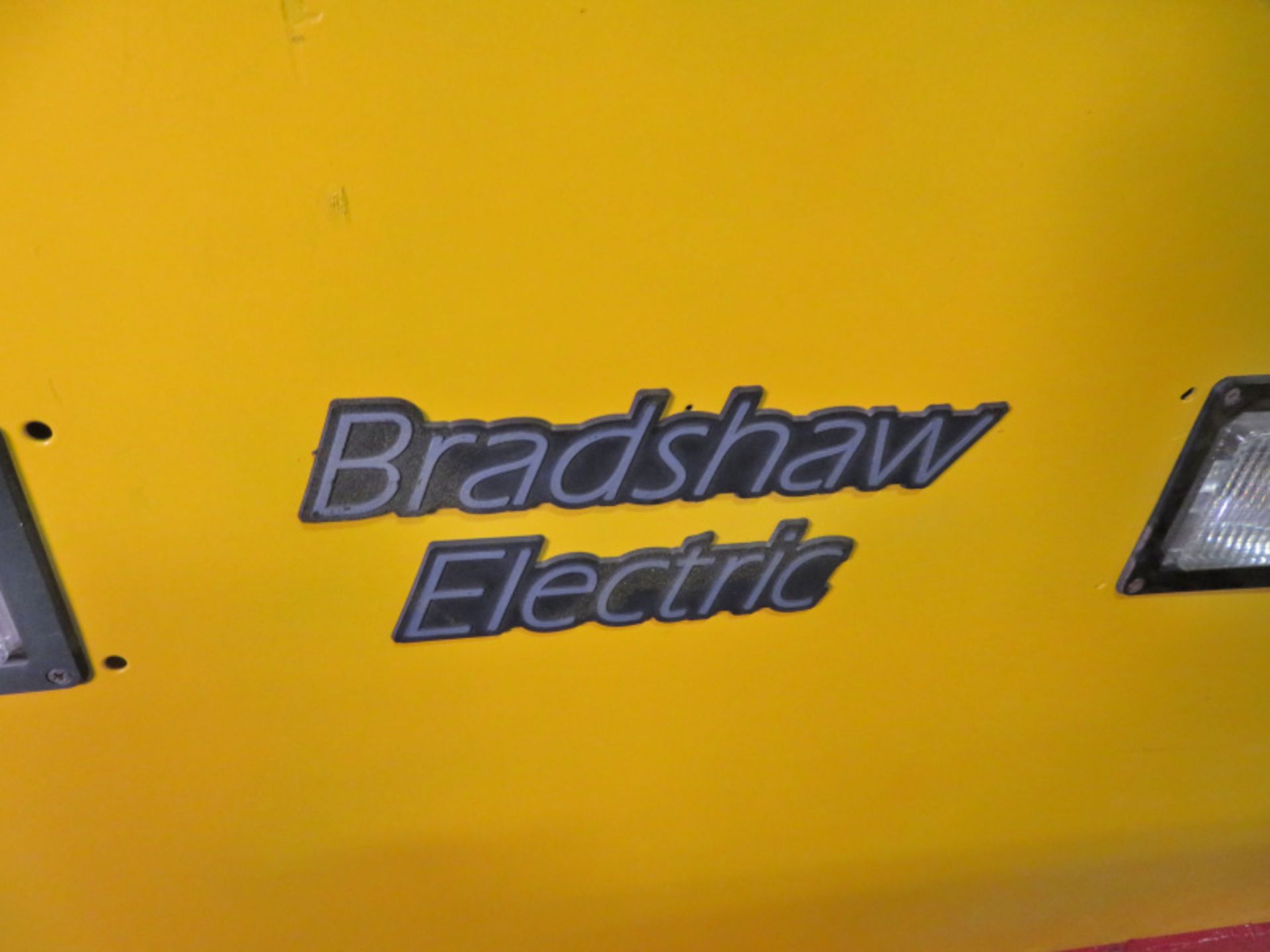 Bradshaw Electric FB2, Multi use electric vehicle, 2003 model, Side loading ramp, Tow bar - Image 4 of 15